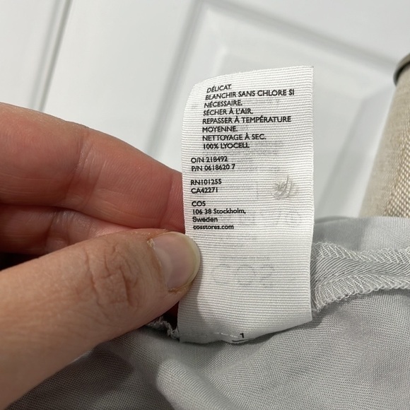 COS

Oversize-Shirt Blouse with Batwing Sleeves - Picture 9 of 9